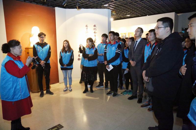 主题活动官网-人民网:北京榜样与时代小先生在