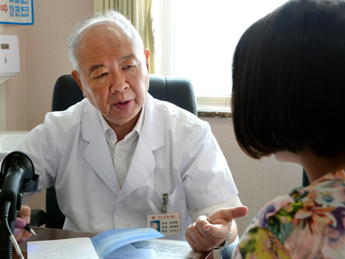 北京榜样主题活动官网-[敬业奉献]朱学骏:皮科