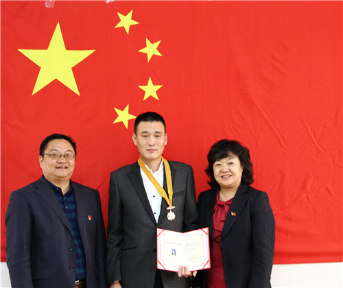 北京榜样主题活动官网-[见义勇为]张硕:好青年