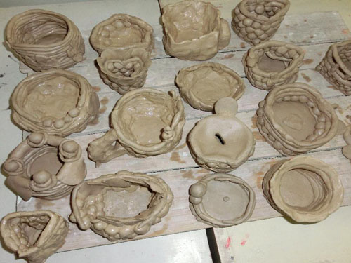 平谷三小组织学生参观体验陶艺制作活动