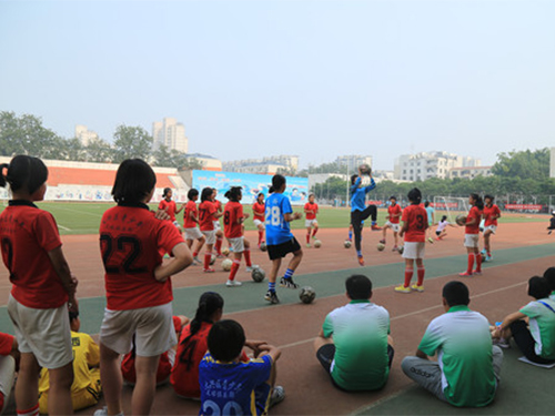 大兴区清源街道职业康复站:足球传友谊 欢乐颂