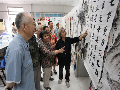 丰台区南苑街道举办纪念抗战胜利70周年书画展