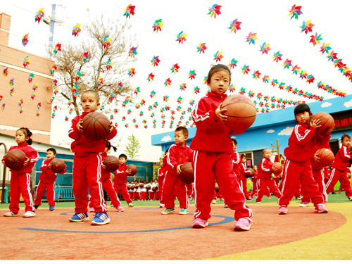 怀柔区杨宋镇幼儿园特色体育活动促幼儿健康发