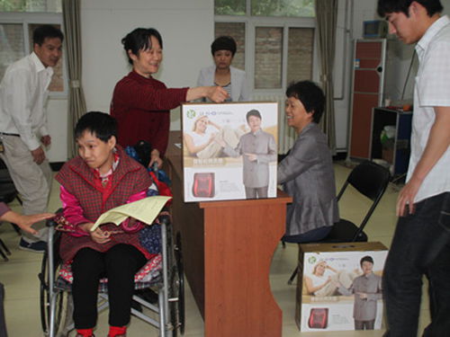 房山区长阳社区开展关爱残疾人志愿服务活动(