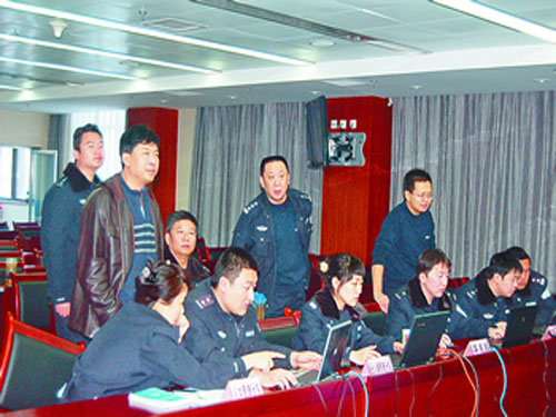 公安分局人口管理科_公安手机壁纸