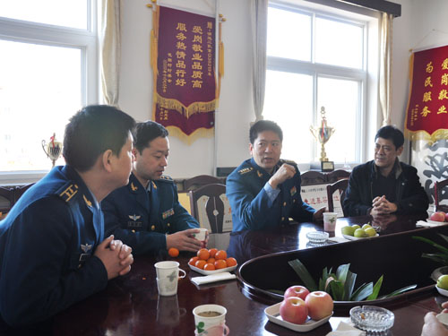 军地双方领导就精神文明创建,深入开展军民共建活动等方面进行了