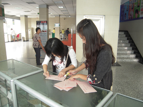 丰台南苑街道机场社区与共建单位举办中秋联谊