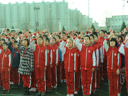石景山区银河小学举办我的歌声献给您亲爱的党