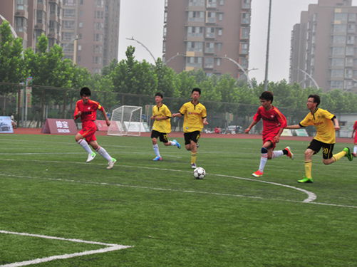 房山区足协杯中小学生足球比赛开幕(图)