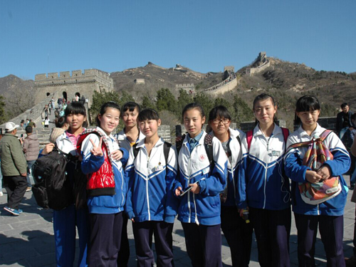 平谷区黄松峪中学组织开展亲近自然 走进人文