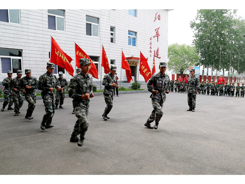 <em>少女时代军营</em>演出_少女时代进军营_少女时代