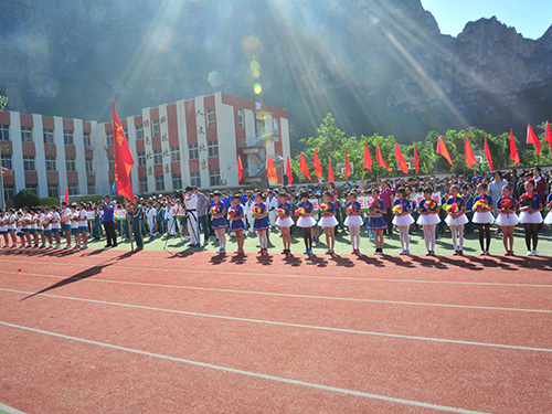 房山区十渡镇中心小学举办体育节暨第三届亲情