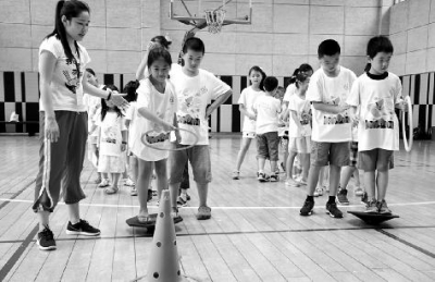 2017 朝阳社区青少年暑假快乐营启动，覆盖 43 个街乡