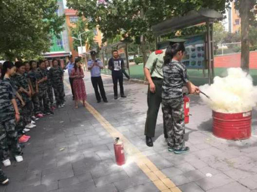 大兴区旧宫镇开展消防应急演练进学校活动(