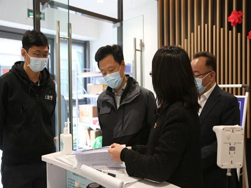 房山区领导到西潞街道检查疫情防控工作