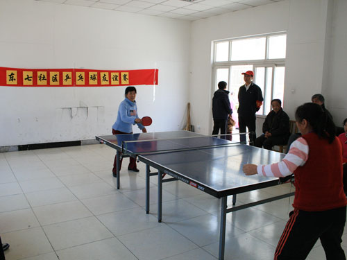 沟区城子街道七棵树东街开展社区乒乓球比赛(