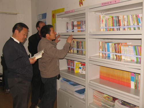 海淀清河街道社区建起图书角 千册图书惠居民