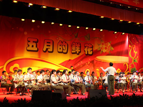 海淀温泉镇“五月的鲜花”唱响主旋律(图)