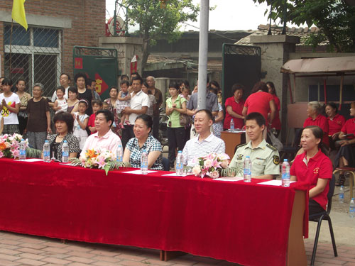 丰台区南苑街道槐房社区举办庆祝建党90周年文艺汇演