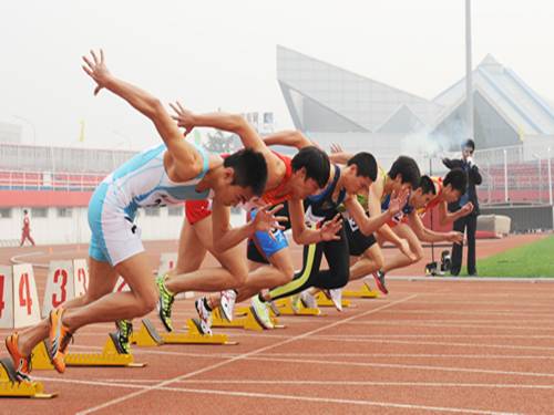 北京市中学生田径运动会在石景山区隆重举行