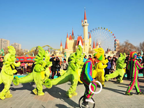 石景山游乐园北京洋庙会体验中国年(图)