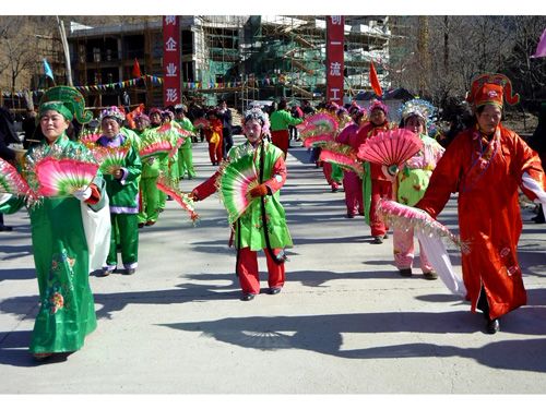 怀柔区渤海镇大榛峪村农历二月二长城脚下龙