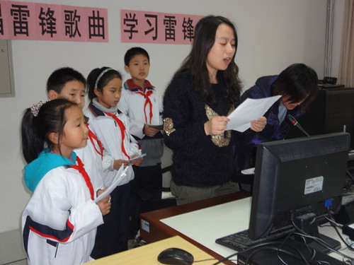 海淀区永泰小学开展学雷锋主题宣传教育活动(