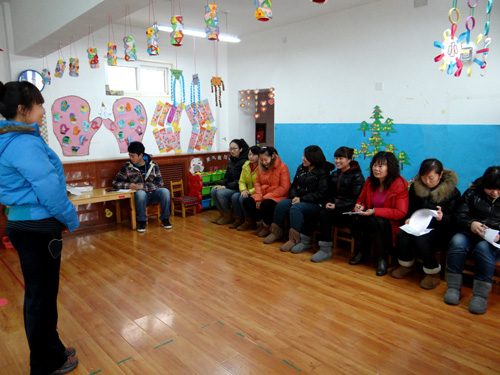 怀柔区庙城镇中心幼儿园举行阳光教育演讲比赛