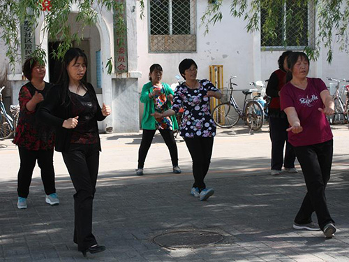 延庆县香水园街道泰安社区开展广场舞培训活动