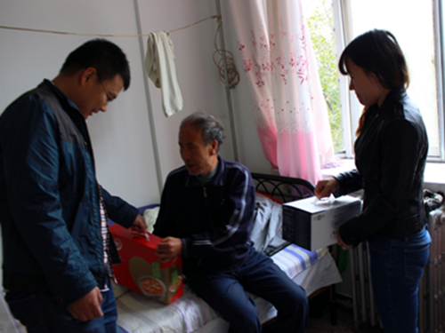 房山区佛子庄乡组织开展重阳节志愿服务活动(