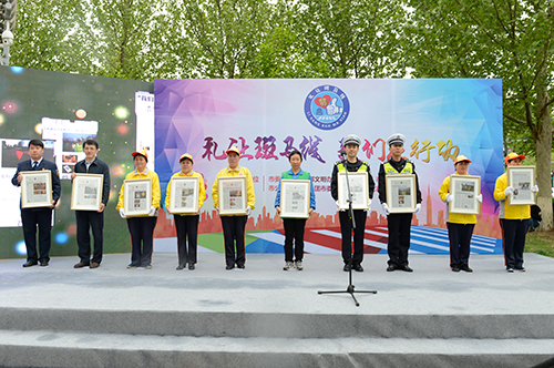 2018年礼让斑马线专项行动正式启动