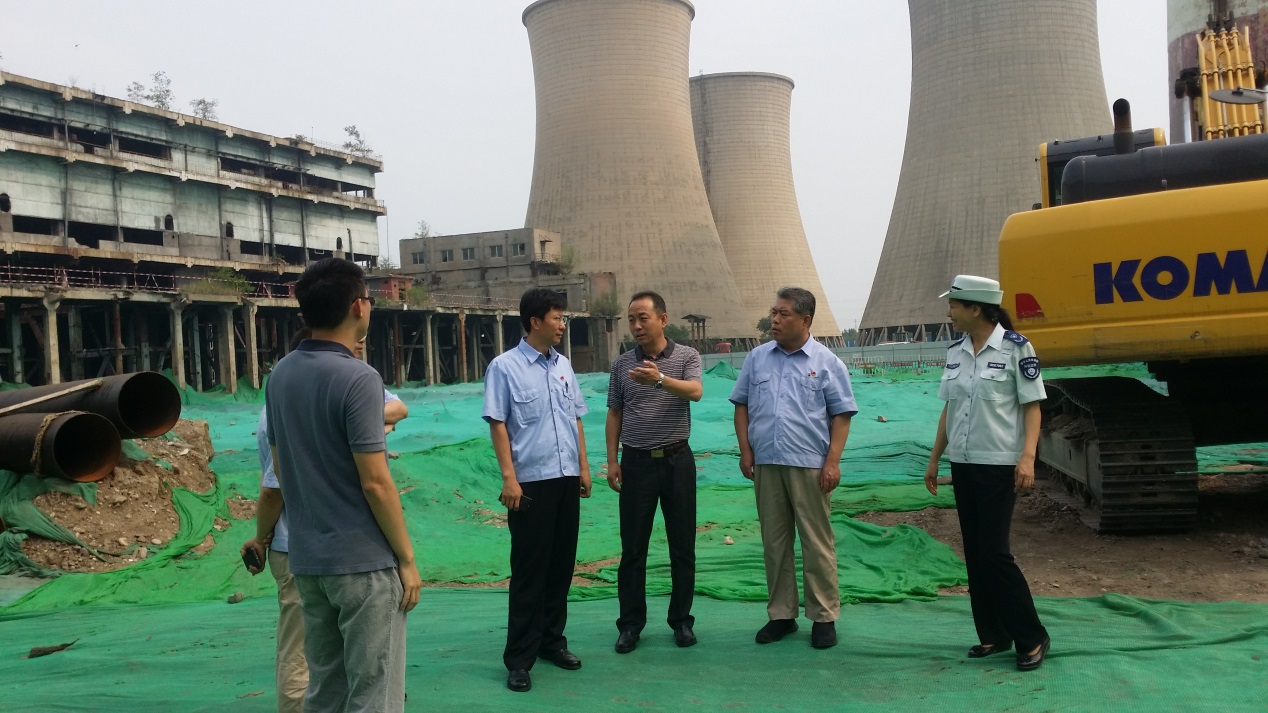 石景山区检查首钢主厂区内土壤污染防治工作