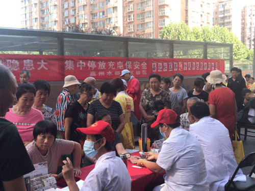 房山区长阳镇在第42个风铃志愿者服务日开展