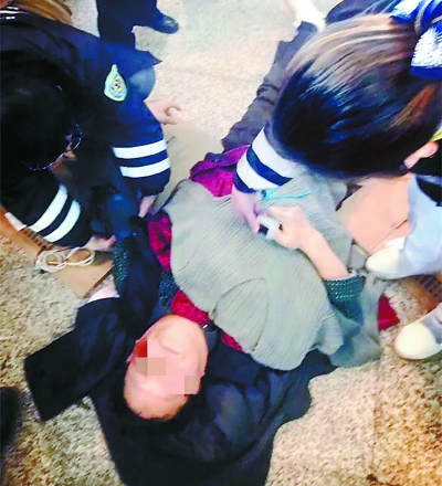 门头沟区医院四位好医生一路救人忙不停