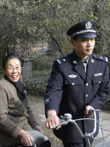 北京刘安社区民警谱写爱的篇章