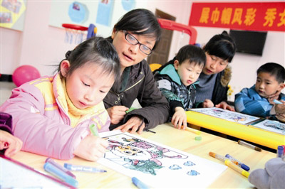 [江苏]泰州:社区小志愿 托起大民生