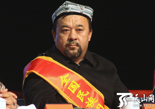 "草根慈善家"阿里木江·哈力克