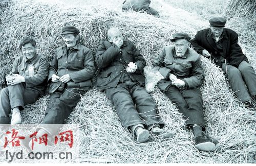 [河南]乡村纪实摄影集《心象》在洛阳市摄影圈