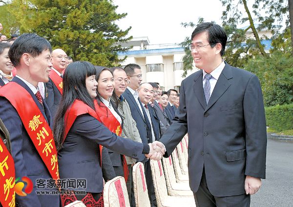 江西〕赣州市委书记李炳军:弘扬劳模精神汇聚改革发展正能量