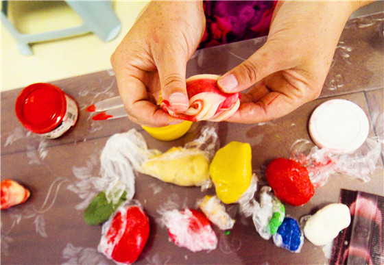 [山东]临沂民间艺人巧手面塑 收徒弟创精品传承