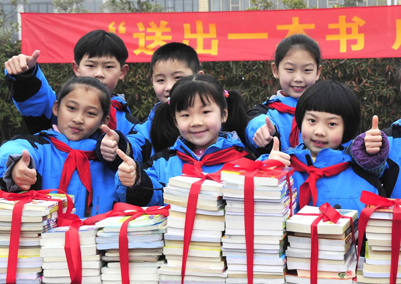 [江苏]扬州梦想书架捐赠5000册图书