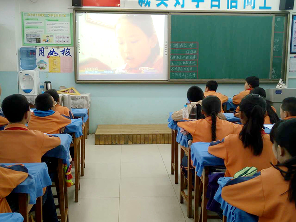 [内蒙古]包头开展 学习和争做美德少年 主题教育
