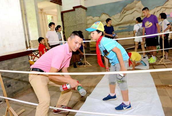 [湖南]长沙:亲子课堂开课学文明 趣味互动共倡安