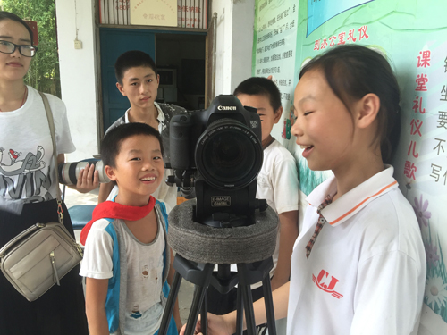[江西]景德镇志愿者拍微电影记录真实故事