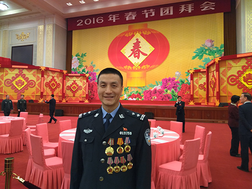 敬业奉献郑浩传说中的it战警