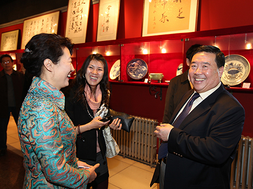 热心公益郝金明慷慨解囊为公益