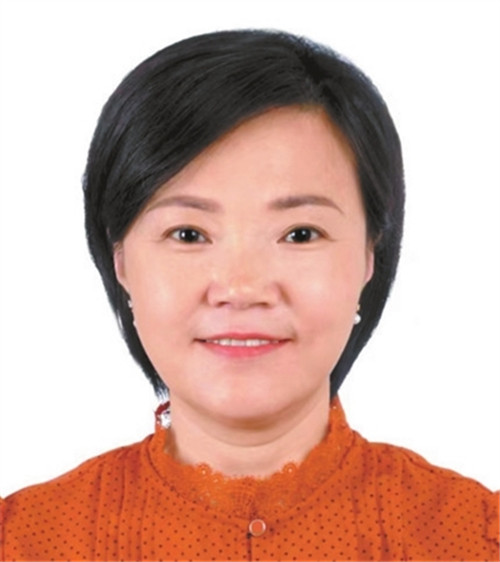 联领导的带动下也成为了工商联口罩保障的中转站,周海艳组织员工加工