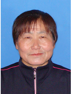 诚实守信高秀玲从一名农村妇女成为曲艺团团长图