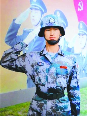 高铁成危难时刻挺身而出最美战士数入火场